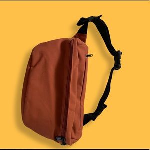 Cute orange Fanny pack 🧡